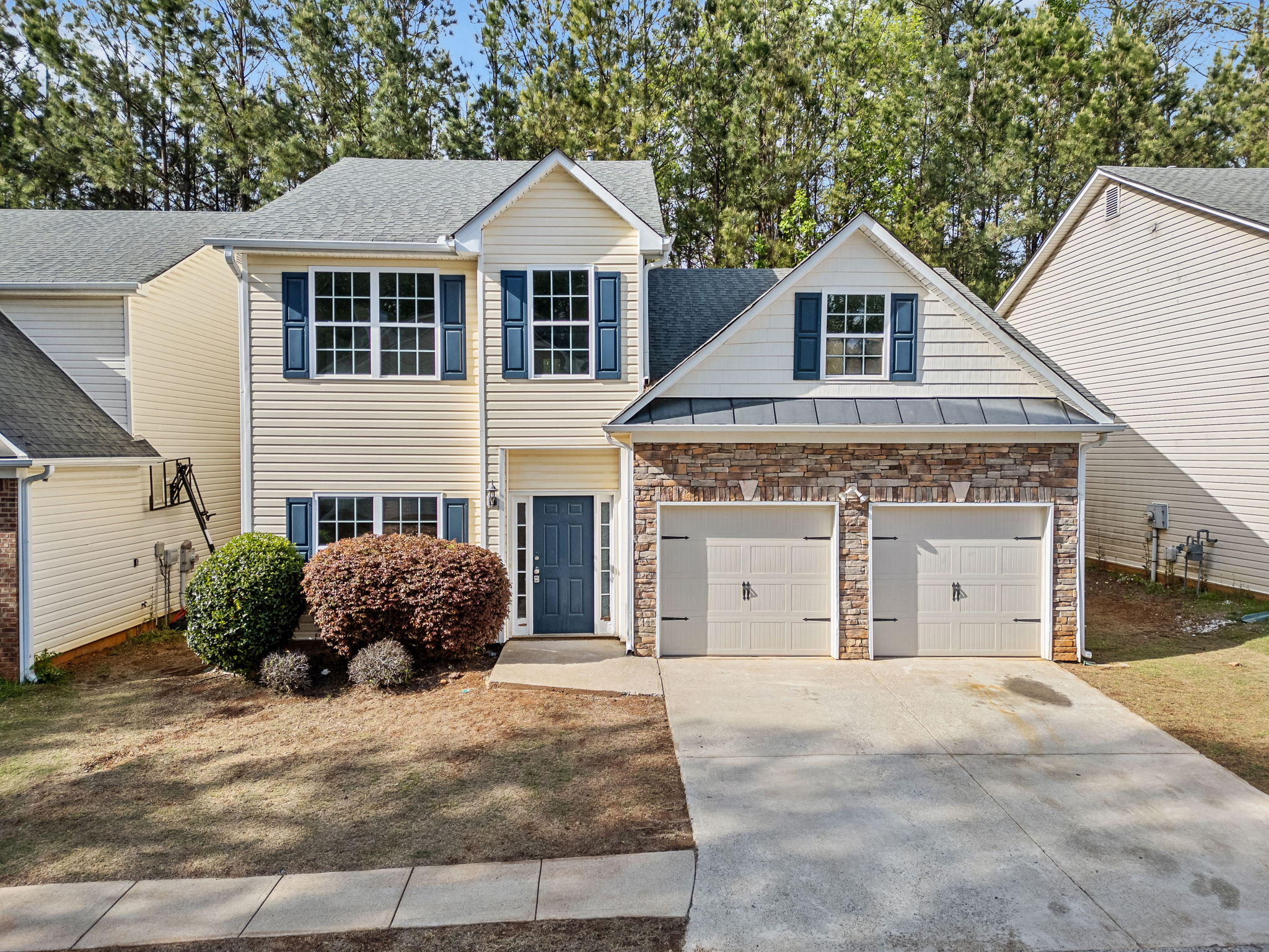 Property main image